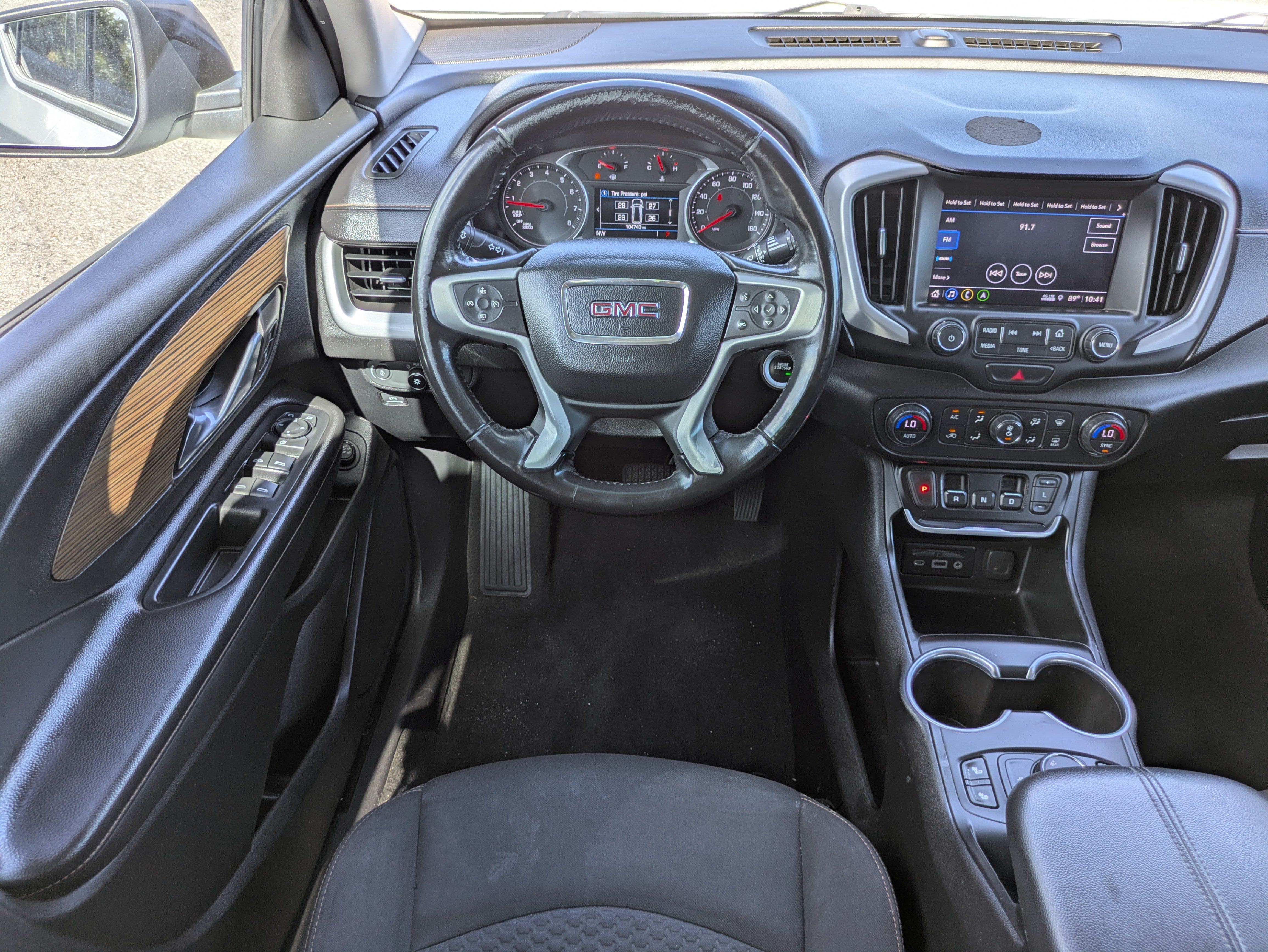 Used 2018 GMC Terrain SLE w/ Driver Convenience Package FWD image 16