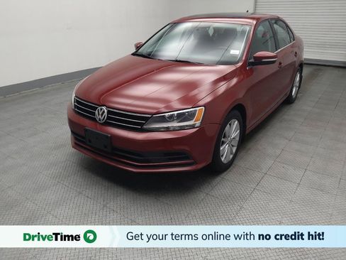 Used 2016 Volkswagen Jetta SE FWD image 1