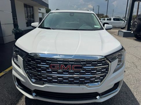 Certified 2023 GMC Terrain Denali w/ Denali Premium Package AWD/4WD image 5