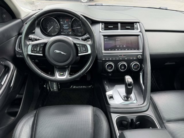 Used 2020 Jaguar E-PACE AWD/4WD image 3