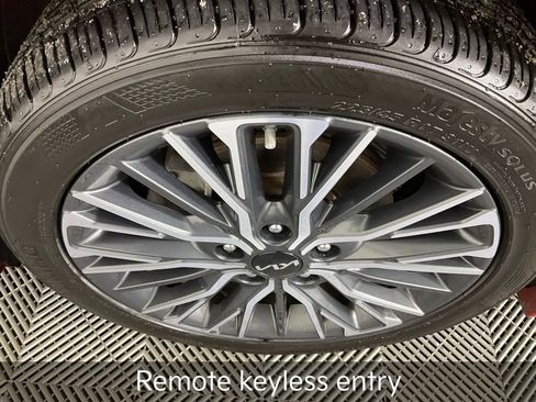 Certified 2023 Kia Forte GT-Line image 11