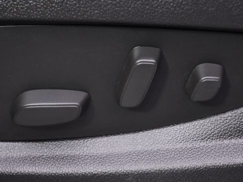 Used 2016 GMC Sierra 1500 SLE w/ SLE Value Package AWD/4WD image 14