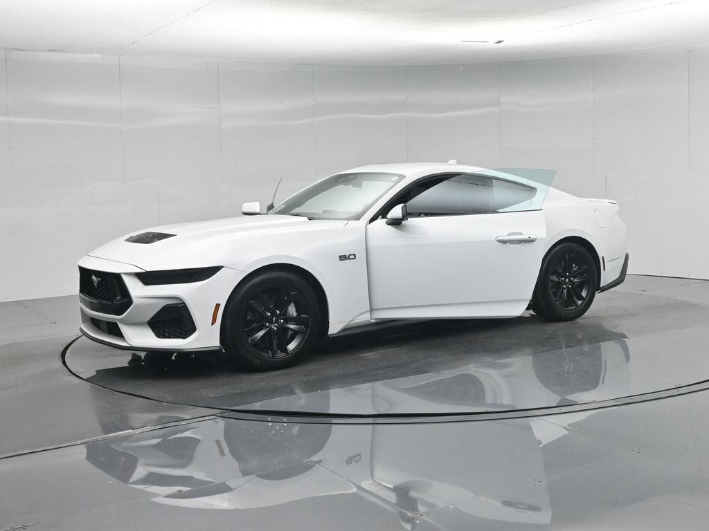 Certified 2025 Ford Mustang GT RWD image 5
