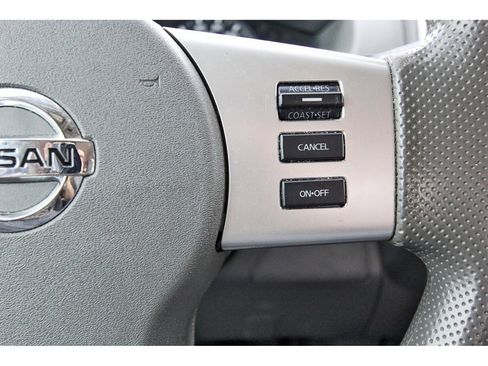 Used 2021 Nissan Frontier SV image 12