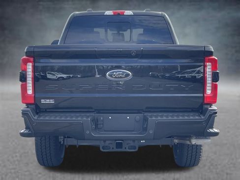 New 2026 Ford F250 Lariat w/ Black Appearance Package image 19