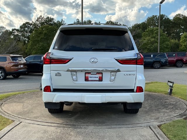 Used 2016 Lexus LX 570 4WD w/ Luxury Package image 7