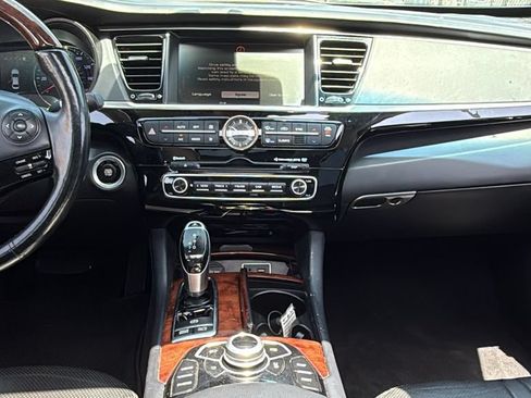 Used 2015 Kia K900 Luxury RWD image 33