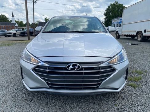 Used 2019 Hyundai Elantra SE FWD image 9