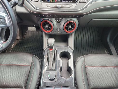 Used 2020 Chevrolet Blazer RS image 11