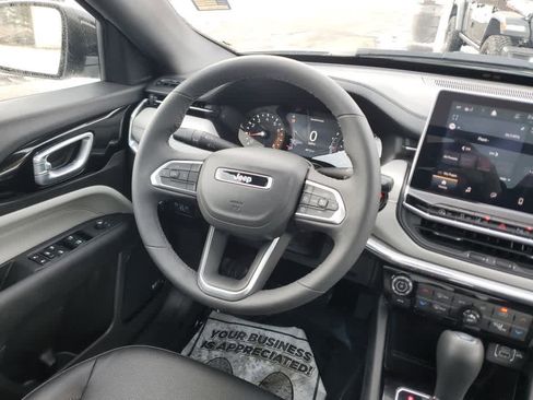 Used 2024 Jeep Compass Limited w/ Sun and Sound Group image 18