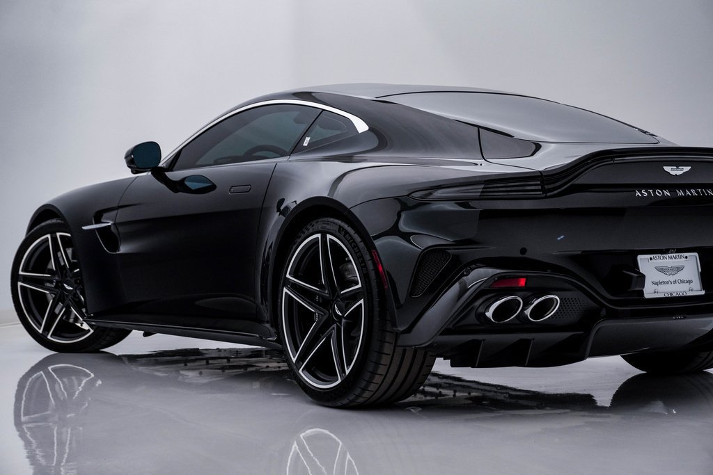 Used 2026 Aston Martin V8 Vantage Roadster RWD image 11