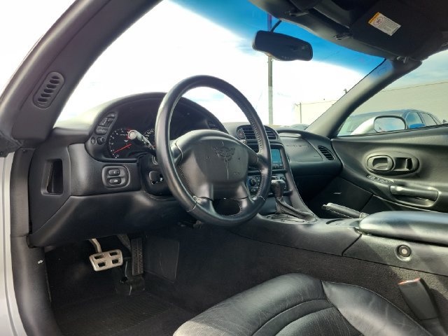 Used 2002 Chevrolet Corvette Convertible w/ Preferred Equipment Group2 RWD image 6