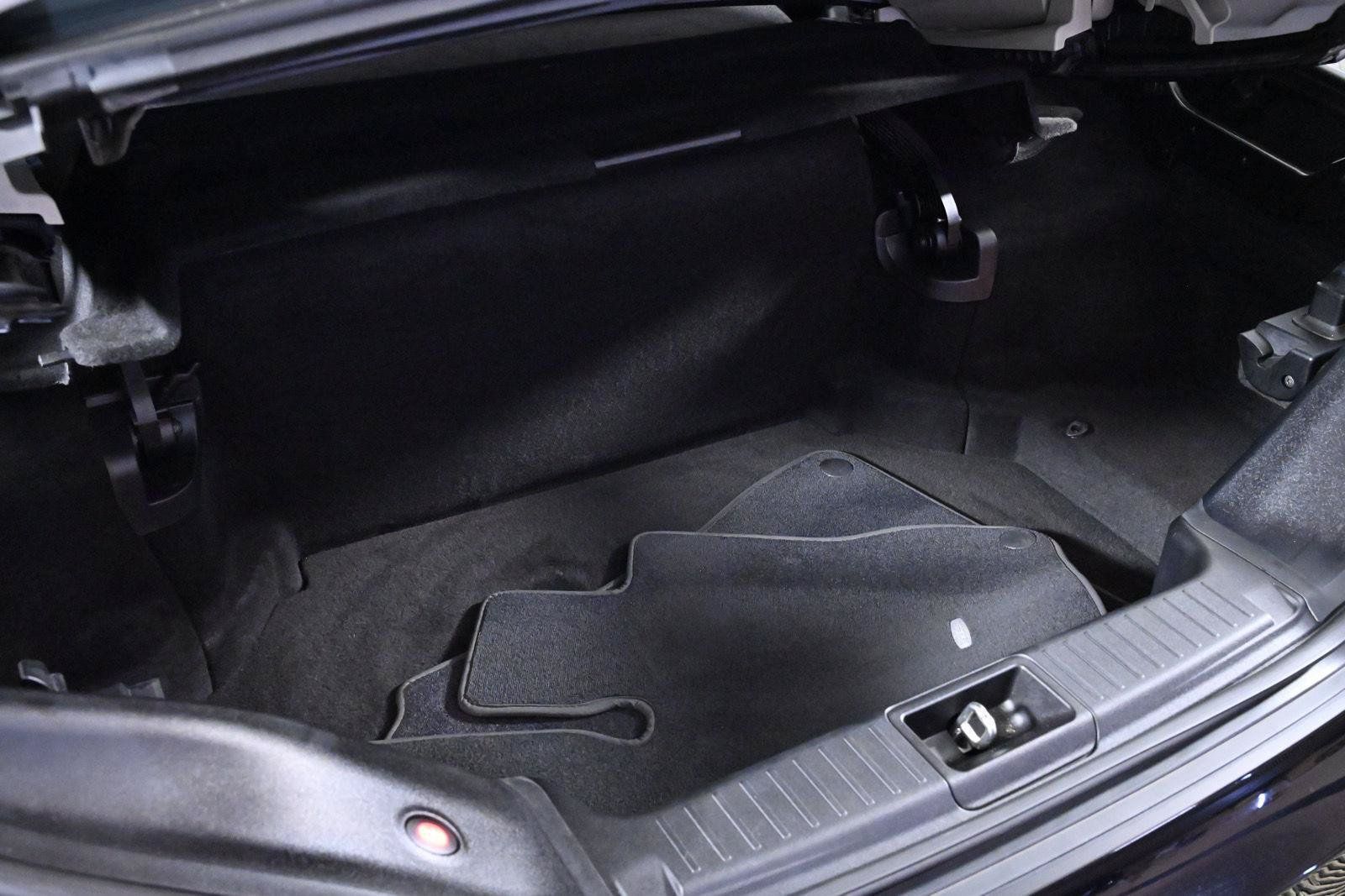 Used 2013 Mercedes-Benz SL 550 image 44