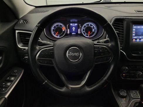 Used 2019 Jeep Cherokee Latitude Plus AWD/4WD image 22