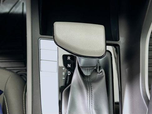 Used 2021 Hyundai Elantra SEL image 24