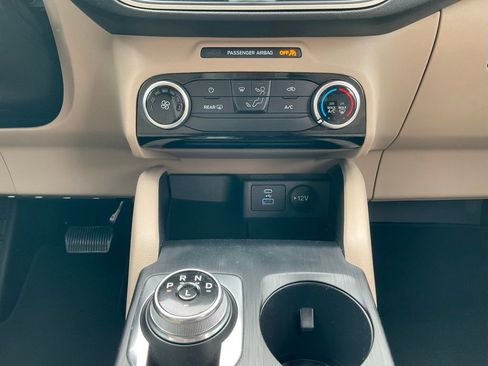 Used 2022 Ford Escape SE image 66