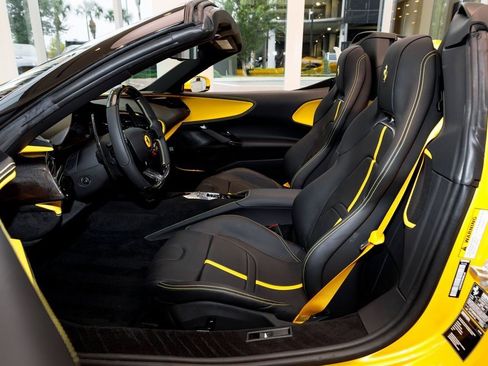 Used 2024 Ferrari SF90 Spider image 26