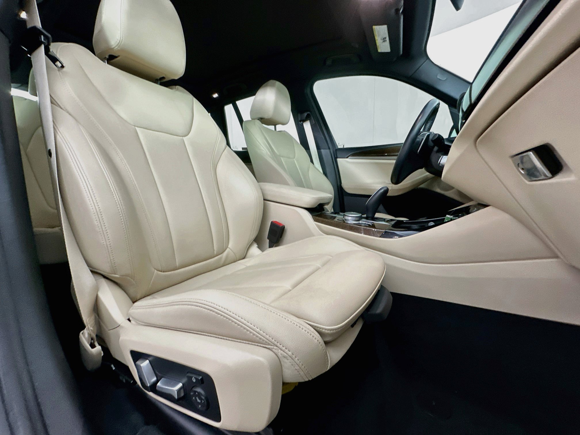 Used 2019 BMW X3 sDrive30i w/ Premium Package RWD image 34