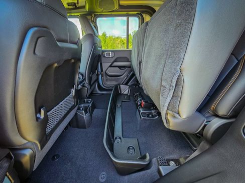 New 2026 Jeep Gladiator Sport AWD/4WD image 29