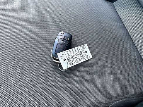Used 2018 Ford F150 XLT w/ Equipment Group 302A Luxury AWD/4WD image 35