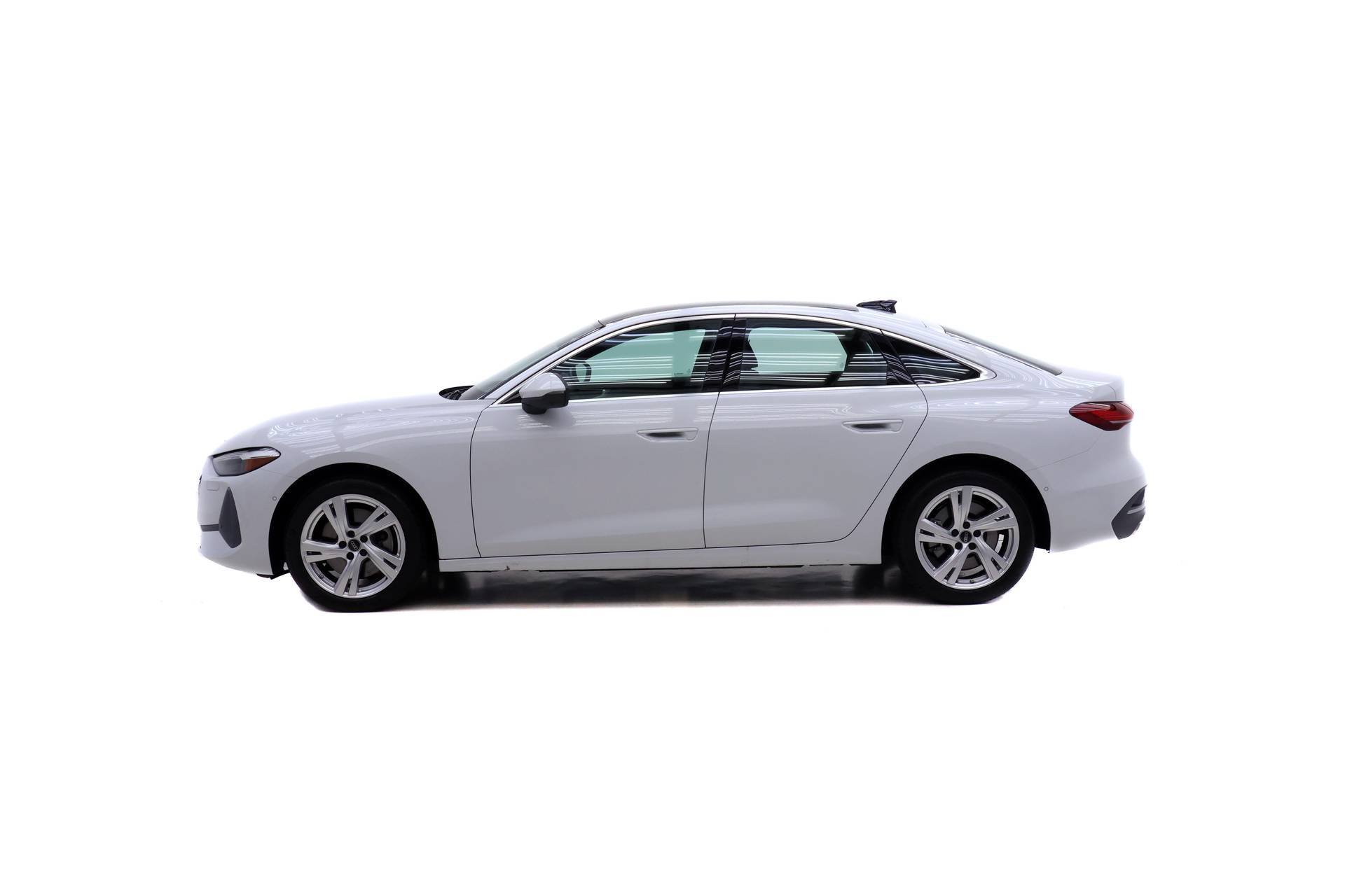 Certified 2025 Audi A5 Premium AWD/4WD image 3