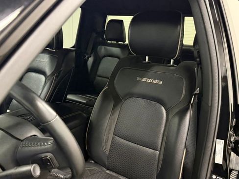 Used 2023 RAM 1500 Laramie AWD/4WD image 45