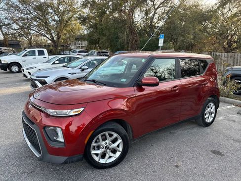 Used 2020 Kia Soul S FWD image 3