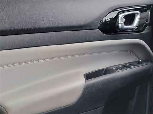 Certified 2023 Jeep Compass Limited image 37