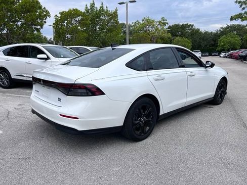 Used 2025 Honda Accord SE image 5