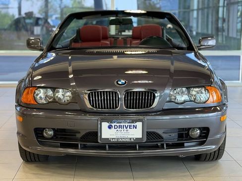 Used 2001 BMW 325Ci Convertible RWD image 3