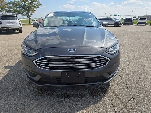 Used 2018 Ford Fusion S FWD image 2