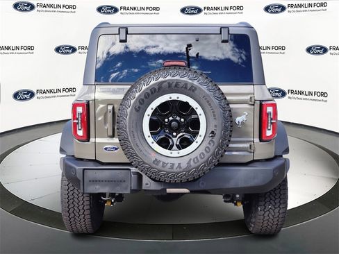 New 2025 Ford Bronco Outer Banks w/ Sasquatch Package image 4
