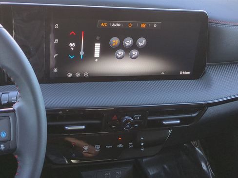 New 2026 Nissan Kicks SR image 16