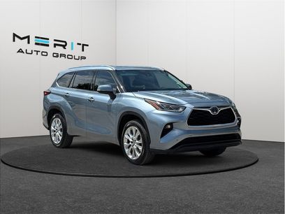 Used 2021 Toyota Highlander Limited