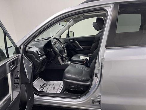Used 2014 Subaru Forester 2.5i Touring AWD/4WD image 7