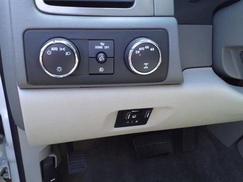 Used 2014 Chevrolet Tahoe LT image 14