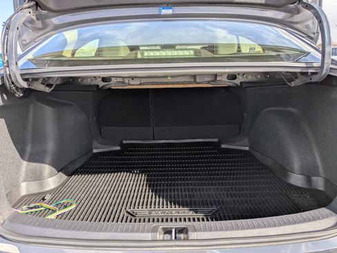 Used 2023 Toyota Corolla LE image 32