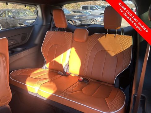 New 2026 Chrysler Pacifica Pinnacle w/ Trailer Tow Group image 26