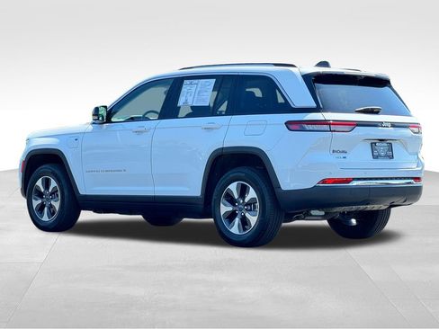 Used 2022 Jeep Grand Cherokee Limited 4xe w/ Luxury Tech Group II AWD/4WD image 5