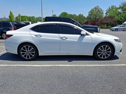 Used 2015 Acura TLX V6 w/ Technology Package FWD image 7