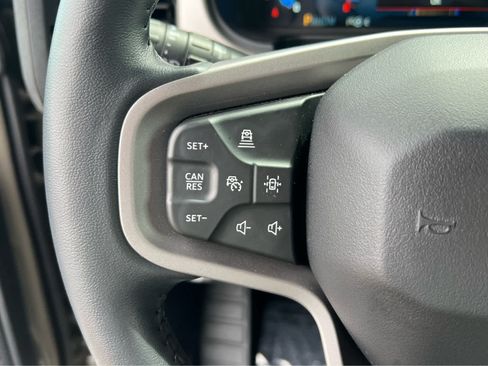Used 2025 Ford Bronco Outer Banks w/ Sasquatch Package AWD/4WD image 32