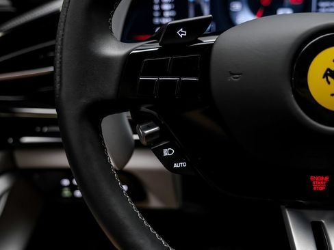 Used 2025 Ferrari Purosangue AWD/4WD image 18
