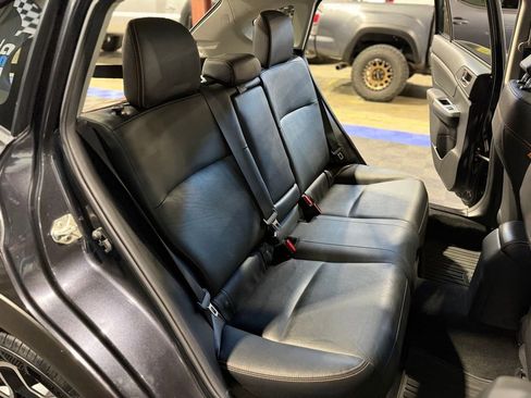 Used 2017 Subaru Crosstrek 2.0i Limited image 24