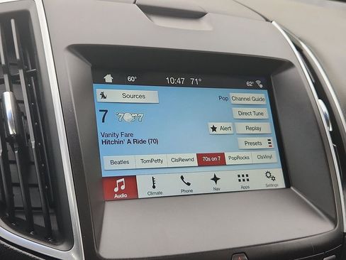 Used 2016 Ford Edge Sport w/ Technology Package AWD/4WD image 12