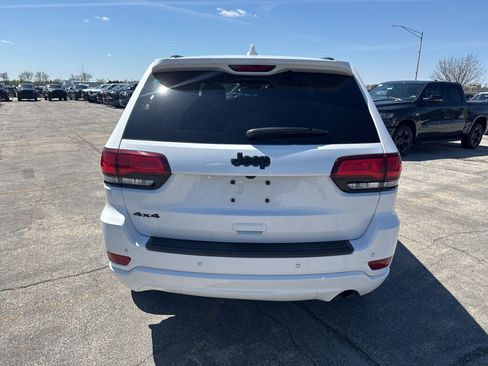 Used 2022 Jeep Grand Cherokee Laredo X image 7