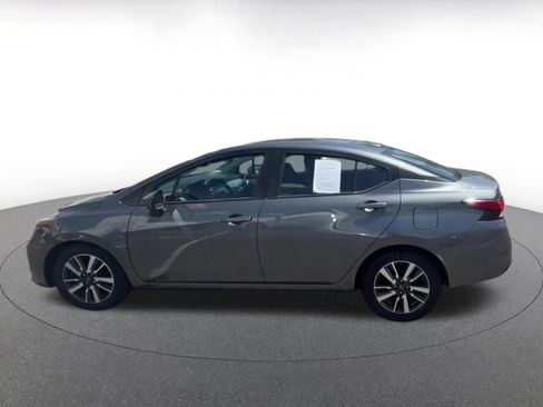 Used 2025 Nissan Versa SV FWD image 9