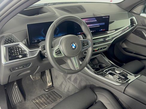 Used 2026 BMW X5 sDrive40i w/ M Sport Package RWD image 4