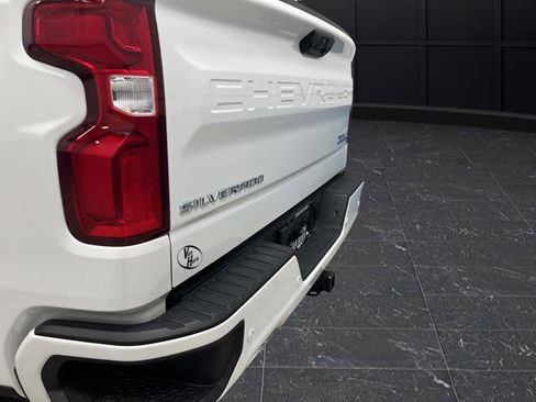 Certified 2025 Chevrolet Silverado 1500 High Country image 37