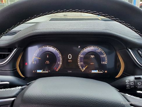 New 2025 Jeep Grand Cherokee Limited w/ Luxury Tech Group II image 30