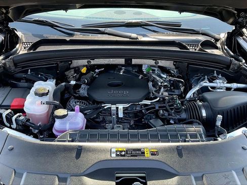 New 2026 Jeep Grand Cherokee L Limited image 39